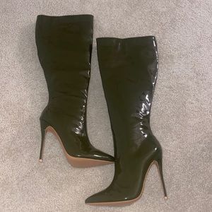 Pretty little thing army green patent boot